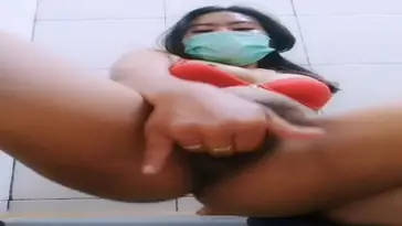 Tyas Live Show Colmek Mulus Squirt Banjir