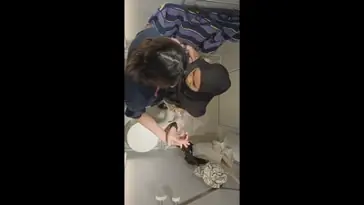 Ukhti Mesum Sama Pacar Di Fitting Room, Kontol Nyodok Memek Basah